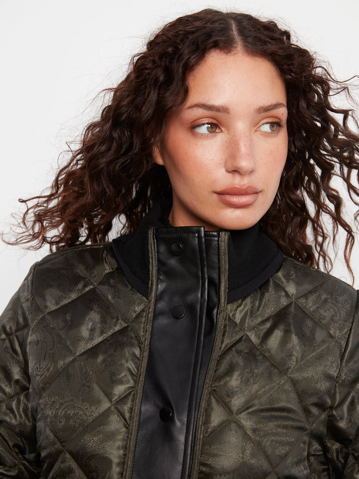 Reversible Solid/Jacquard Quilted Puffer