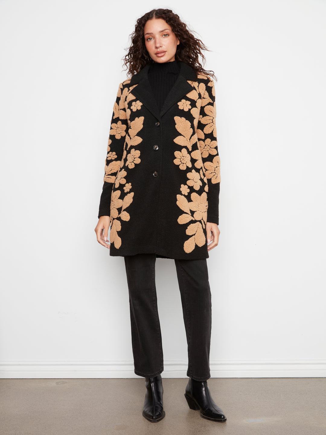 Coat with Open Collar - 3 Buttons