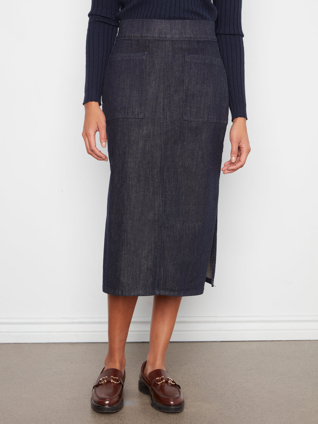 Pull-on Midi Skirt With Patch Pockets and Side Slits